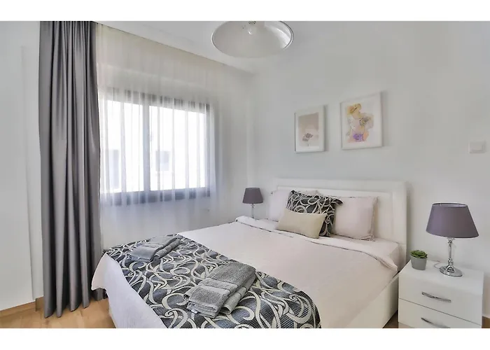 The Diamond Hidden Daire *