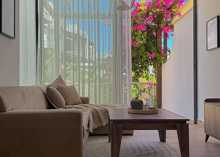 The Diamond Hidden Daire Girne